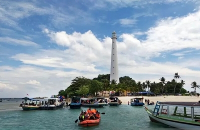 Ilustrasi: Mercusuar menjadi bagian destinasi objek wisata Pulau Lengkuas di Sijuk, Belitung, Provinsi Kepulauan Bangka Belitung. ANTARA/kasmono/aa