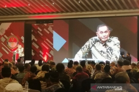 Menteri Pertahanan, Ryamizard Ryacudu saat memberikan sambutan pada acara Silaturahmi dan Dialog tokoh bangsa dan tokoh agama yang digelar Kemhan RI dan Forum Rekat Anak Bangsa, di Jakarta, Senin (12/8/2019). 