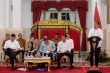 Presiden Jokowi memberikan arahan pada Sidang Kabinet Paripurna, di Istana Negara, Jakarta, Senin (5/8) siang
