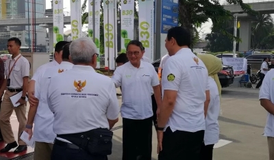 Menteri ESDM Arifin Tasrif tiba di lokasi peresmian implementasi Program B30 di SPBU Pertamina Jalan MT Haryono Jakarta, Senin (23/12/2019).