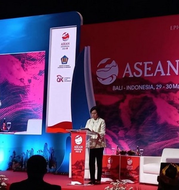 財務大臣は、ASEAN における零細・中小企業の金融包摂とリテラシーの促進が重要だと明言