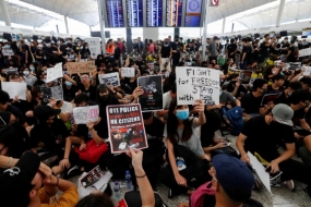 香港空港の状況に関する インドネシア国民への インドネシア総領事館の勧告