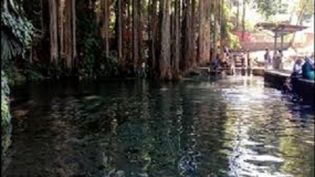 西ジャワ州のSIRAH CIPELANGの泉