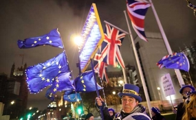 まだ合意されず、Brexit (ブレグジット)の交渉は　延長される