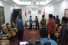 インドネシアの副大統領とインドネシア ウラマ評議会(MUI)の指導者達は、パレスチナでの病院建設について協議する