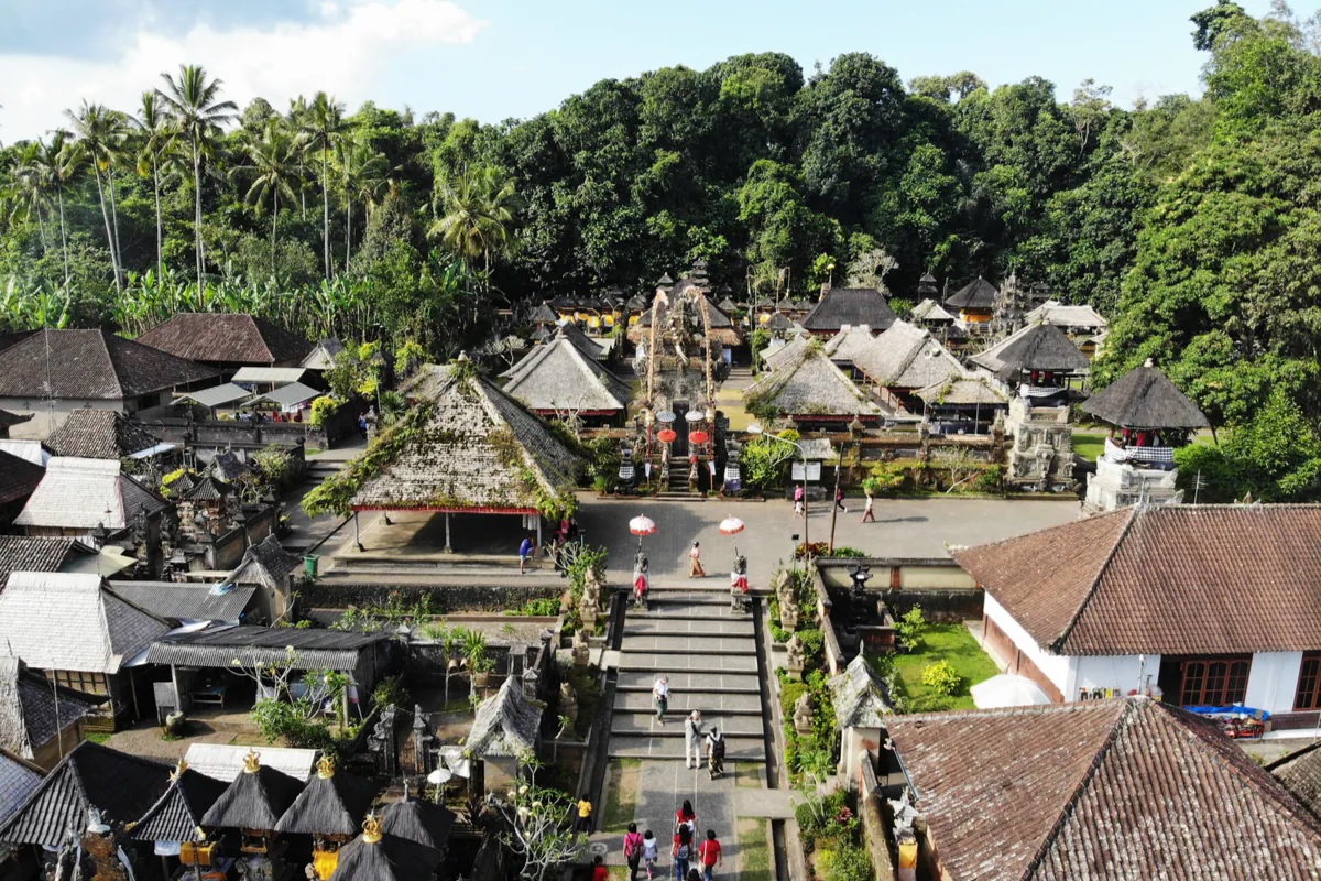 巴厘岛的Penglipuran村被列入2024年最值得一游的村庄名单