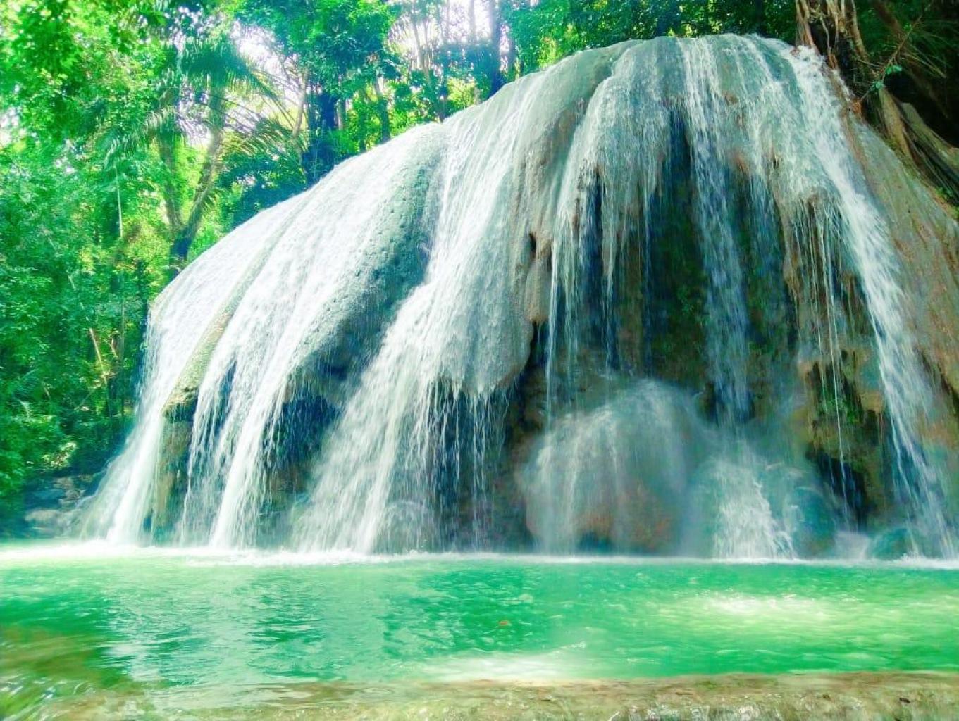 东南苏拉威西岛, Baubau的Tirta Rimba 瀑布