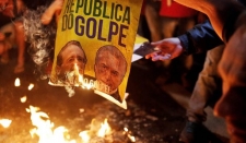 巴西仍然在寻求新总统的民主进程