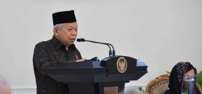 副总统针对印尼到2024年成为最大的清真食品生产国