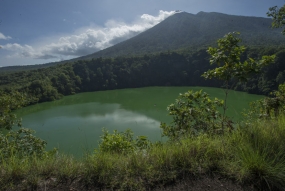 Ternate 市政府建议Gamalama成为地质公园