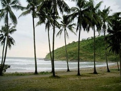 Karang Bolong Kebumen 海滩