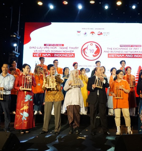 Indonesia-Vietnam apuntan al dominio de la última tecnología