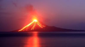 El monte de Anak Krakatau produjo 3 erupciones naturales.