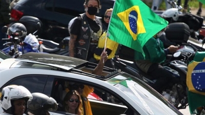 Protestas contra y pro del Gobierno de Brasil son menos numerosas y pacíficas
