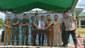 El Ministro de Transporte opera oficialmente el aeropuerto comercial de Gatot Subroto Waykanan