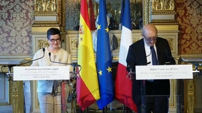 España firmará con Francia su primer convenio de doble nacionalidad en Europa