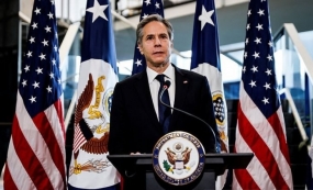 El Ministro de asuntos exteriores estadounidense prometió fortalecer las relaciones bilaterales con Indonesia