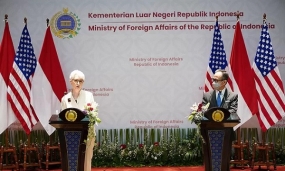 Los viceministros de Relaciones Exteriores de Indonesia y los Estados Unidos analizan la cooperación en el manejo del COVID-19