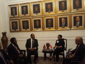 Los ministros de relaciones exteriores de Indonesia y PNG mantienen conversaciones bilaterales