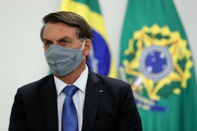 Bolsonaro dice que Brasil está a la cola del COVID-19