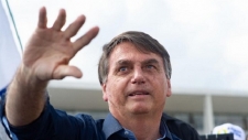 Bolsonaro de Brasil critica ley de aborto en Argentina