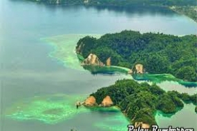 Isla Rumberpon en la Bahía de Wondama, Papua Occidental.