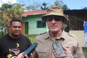 El jefe del programa de crecimiento económico verde del gobierno británico para Papua y Papúa Occidental, Antoni Tores, se encuentra actualmente en Jayawijaya.