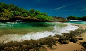 La playa de Srau, Pacitan,  Java Oriental